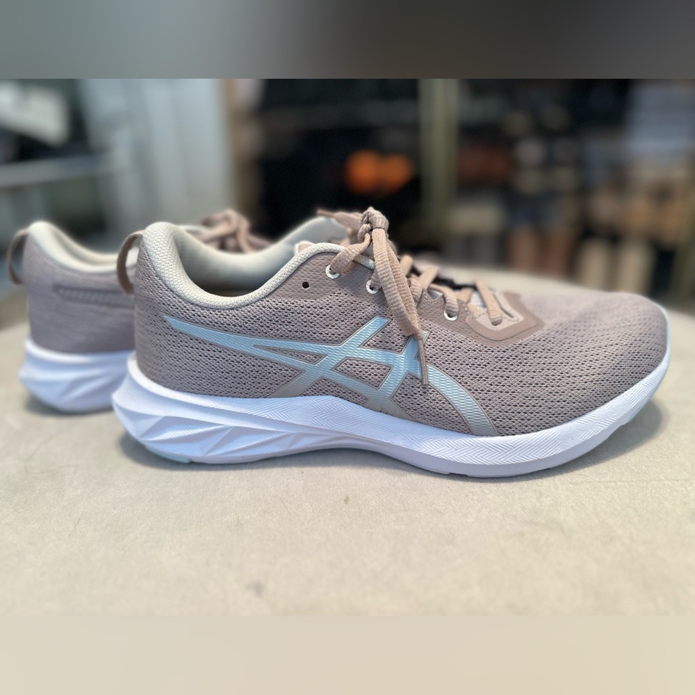 WOMEN'S ASICS VERABLAST 2 RUNNING SHOES - Picture 2 of 5